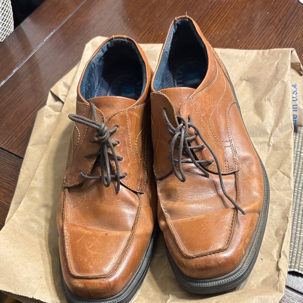 Nunn Bush Tan Leather Oxfords